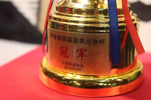 奇才队面临续约抉择，戴维斯4年2.75亿合同引发争议